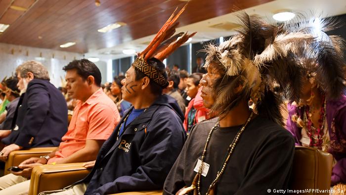 Brasilien Brasilia Indigene Völker bekommen Land zugesprochen (Getty Images/AFP/Evaristo Sa)
