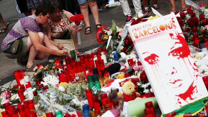 Barcelona Trauer und Gedenken nach Terroranschlag (Reuters/S. Perez)