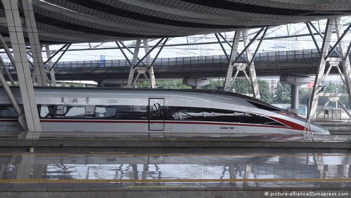 China Hochgeschwindigkeitszug Fuxing (picture-alliance/Zumapress.com)