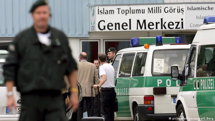 Deutschland Köln Islam Milli Görüs Ermittlungen Polizei (picture-alliance/dpa/O.Berg)