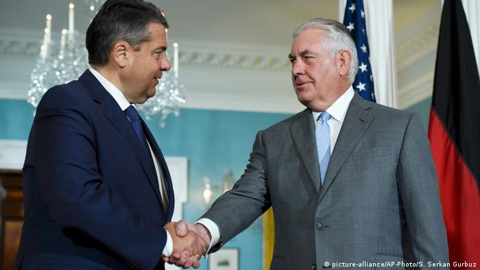 USA Gabriel bei Tillerson in Washington (picture-alliance/AP-Photo/S. Serkan Gurbuz)