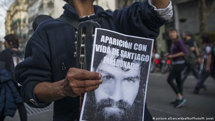 Argentienien Proteste nach Verschwinden eines Indio-Aktivisten (picture alliance/dpa/NurPhoto/M. Jovet)
