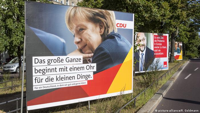 Deutschland | Bundestagswahl 2017 | Wahlplakat CDU (picture-alliance/R. Goldmann)