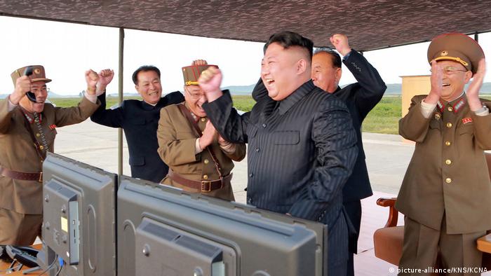 Nordkorea Raketentest (picture-alliance/KNS/KCNA)