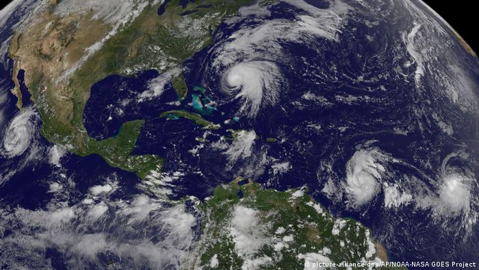 Tropenstürme Amerika (picture-alliance dpa/AP/NOAA-NASA GOES Project)
