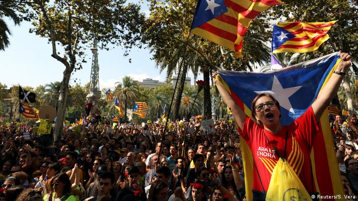 Spanien Demonstration für Unabhängigkeit Katalonien in Barcelona (Reuters/S. Vera)