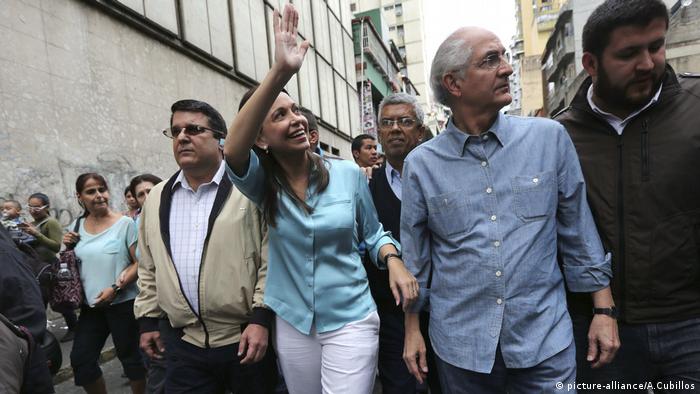 Venezuela, Oppositionspolitikerin María Corina Machado (picture-alliance/A.Cubillos)