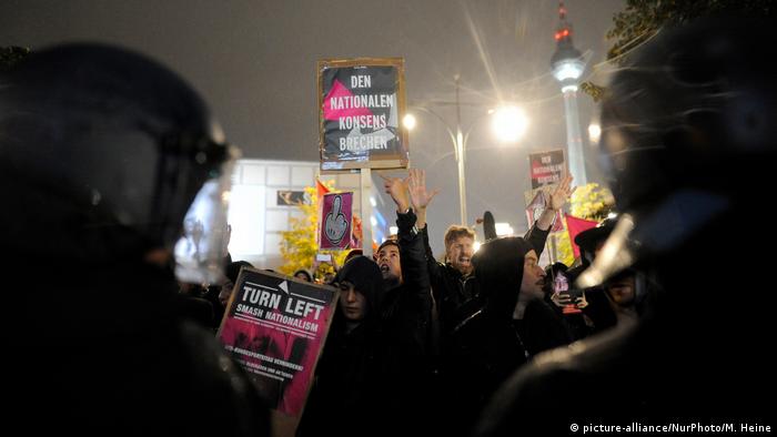 Deutschland Bundestagswahl- Proteste gegen AfD (picture-alliance/NurPhoto/M. Heine)