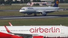Deutschland Air Berlin und Lufthansa Flugzeuge Berlin-Tegel 