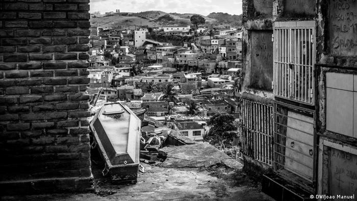 Caixão com vítima de assassinato em Pernambuco: em 2016, foram quase 25 mil assassinatos no Nordeste