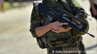 Frankreich Soldat der Einheit Sentinelle (Getty Images/AFP/L. Venance)