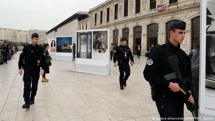 Frankreich - Nach dem Attentat in Marseille (picture-alliance/dpa/MAXPPP/F. Speich)