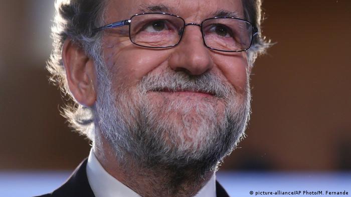 Mariano Rajoy, Spain's premier, has urged Catalan leaders to drop their ambitions for independence or face the consequences