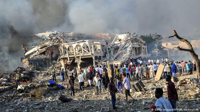 Somalia Mogadischu Bombenanschlag (Getty Images/AFP/M. Abdiwahab)