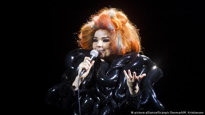 Këngëtarja islandeze Björk