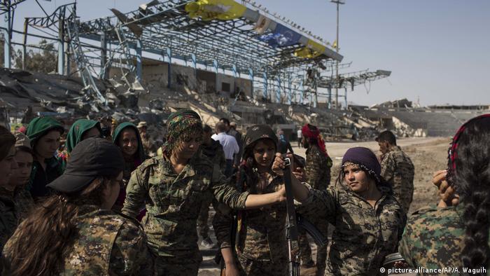 Syrien Raqqa - Raqqa nach der Befreiung vom IS (picture-alliance/AP/A. Waguih)