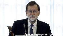 Spanien Ministerpräsident Mariano Rajoy leitet eine Kabinettssitzung zur Durchsetzung des Artikels 155