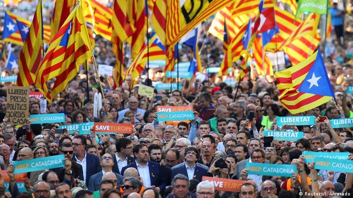 Spanien Demonstration für Unabhängigkeit Katalonien in Barcelona (Reuters/I. Alvarado)