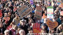 Deutschland Demonstration gegen Einzug der AfD in den Bundestag