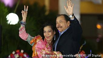 El presidente nicaragüense, Daniel Ortega, junto a su esposa y vicepresidenta.