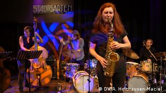 Angelika Niescier performs at Colognes Stadtgarten club (DW/A. Holthausen-Maciol )