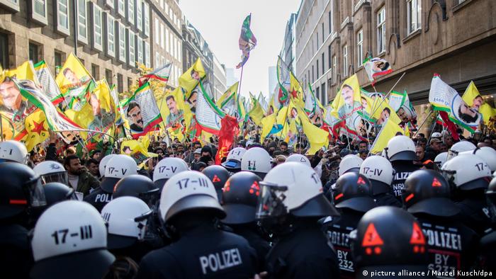Kurdish demonstration in Dusseldorf