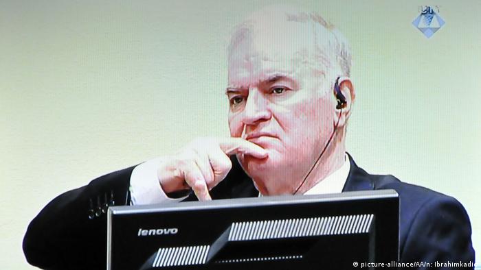 Niederlande Urteil Ratko Mladic | Fernsehübertragung (picture-alliance/AA/n: Ibrahimkadic)