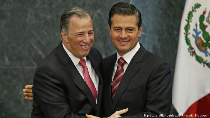 José Antonio Meade (izqu.) y el actual presidente de México Enrique Peña Nieto
