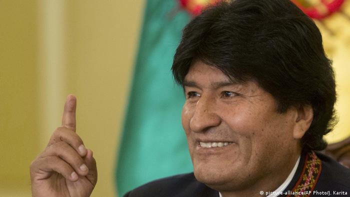 Bolivien Präsident Evo Morales in La Paz (picture-alliance/AP Photo/J. Karita)