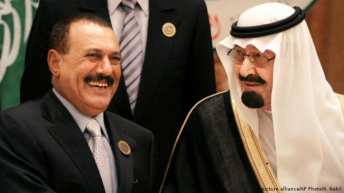 Jemen Ali Abdullah Saleh und König Abdullah bin Abd al-Aziz (picture alliance/AP Photo/A. Nabil)