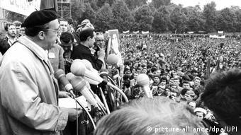 Demonstration gegen Notstandsgesetze 30. Mai 1968 - Heinrich Böll (picture-alliance/dpa/UPI)
