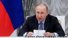 Russland Präsident Putin beim russischen Präsidentenrat