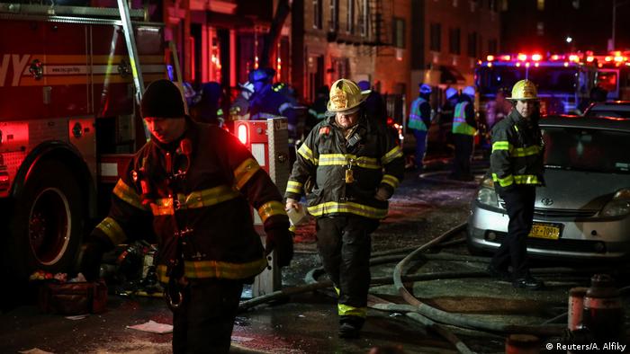 New York Bronx Feuer (Reuters/A. Alfiky)