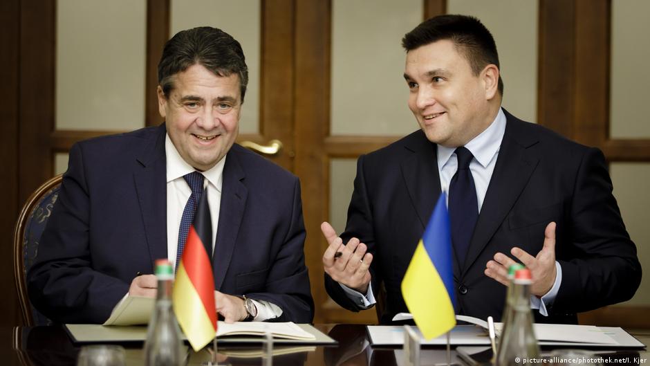 Ukraine Kiew Außenministertreffen Sigmar Gabriel und Pawlo Klimkin