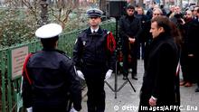 Frankreich Paris - Emannuel Macron bei der Gedenkfeier der Opfer von Charlie Hebdo 