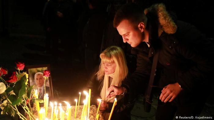 Kosovo Trauer um Oliver Ivanovic (Reuters/D. Kojadinovic)