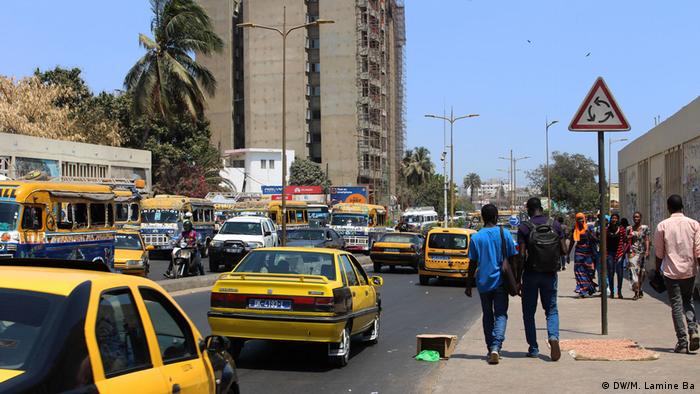 Senegal Dakar - Taxis (DW/M. Lamine Ba)