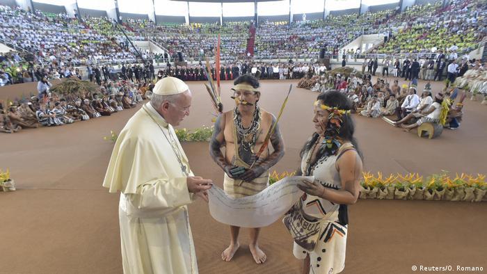 Cerca de 4 mil indígena participaram de encontro com o papa