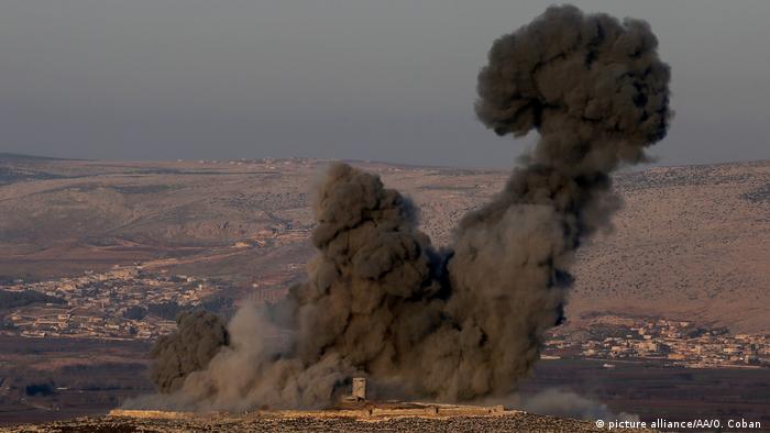 Aviões turcos bombardeiam território curdo na Síria