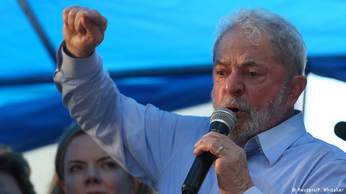 Brasilien Wahlkampf Luiz Inacio Lula da Silva (Reuters/P. Whitaker)