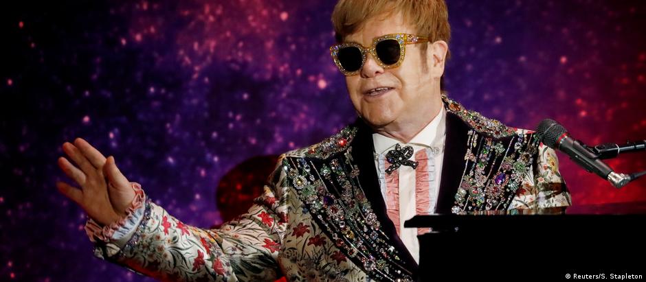 Elton John anuncia aposentadoria dos palcos em Nova York