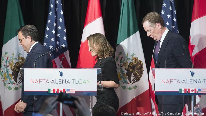 Kanada NAFTA-Verhandlungen | Chrystia Freeland, Robert Lighthizer und Ildefonso Guajardo Villarrea (picture-alliance/AP Photo/The Canadian Press/G. Hughes)