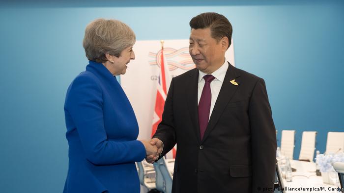 Theresa May und Chinas Präsident Xi Jinping (picture-alliance/empics/M. Cardy)