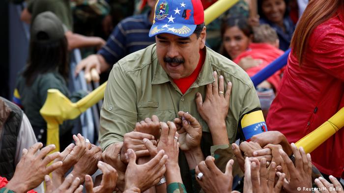 Venezuela Nicolas Maduro Jahrestag Putschversuch (Reuters/M. Bello)