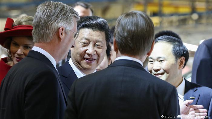Chinesischer Präsident Xi Jinping besucht Vovlo in Belgien (picture-alliance/ dpa/J.Warnand)