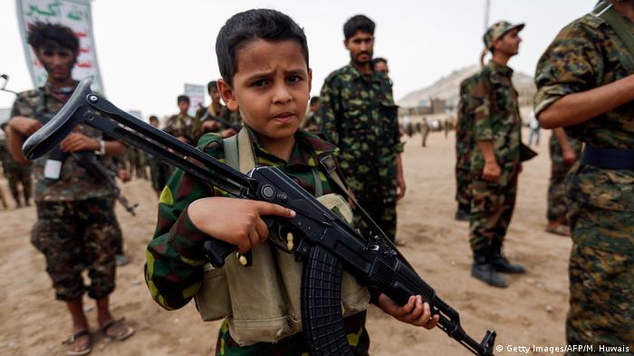 Jemen Kindersoldaten (Getty Images/AFP/M. Huwais)