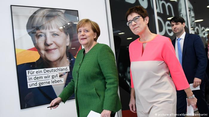 Deutschland Gremiensitzungen der CDU Angela Merkel und Annegret Kramp-Karrenbauer (picture-alliance/dpa/M. Gambarini)