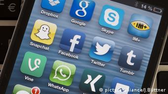 Τα περισσότερα παιδιά γύρω στα δέκα έχουν κάποιο λογαριασμό στα μέσα κοινωνικής δικτύωσης