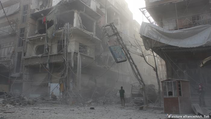 Syrien Assad kündigt Fortsetzung der Angriffe auf Ost-Ghuta an (picture alliance/AA/A. Sab)