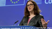 Brüssel Belgien - EU-Kommissar: Cecilia Malmstroem spricht bei Pressekonferenz